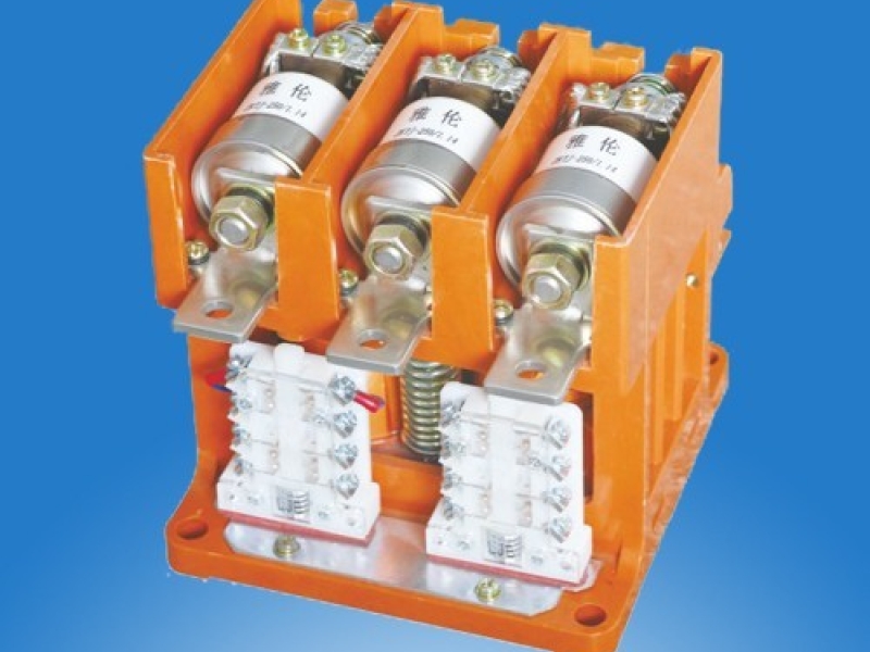 什么是真空接触器，交流真空接触器的特点及使用的工作条件